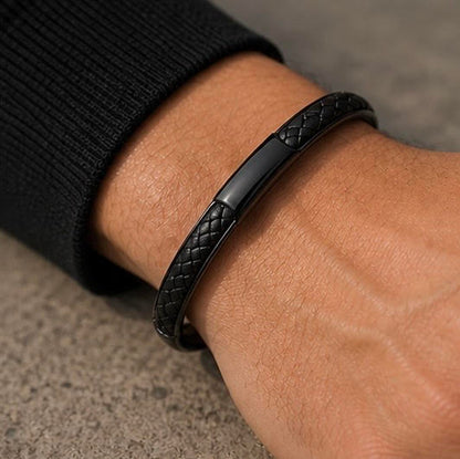 LEATHER STEEL CUFF